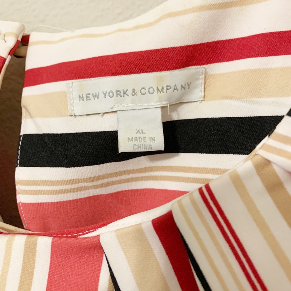 New York and Company (size XL) Sleeveless, Pleated, Ruffled Collar, Pencil Dress - Picture 10 of 13